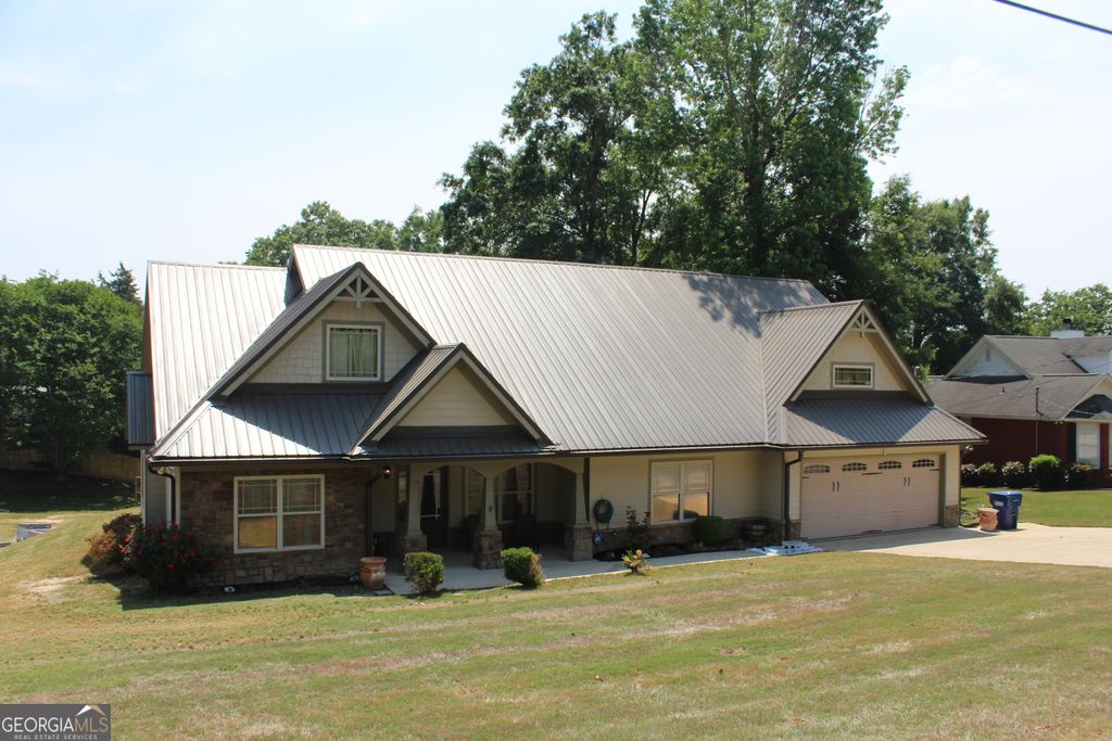 33 LEE ROAD 2076, Phenix City, AL 36870