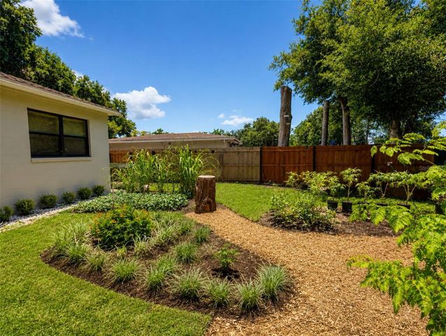 1330 MONTEREY DRIVE, Eustis, FL 32726