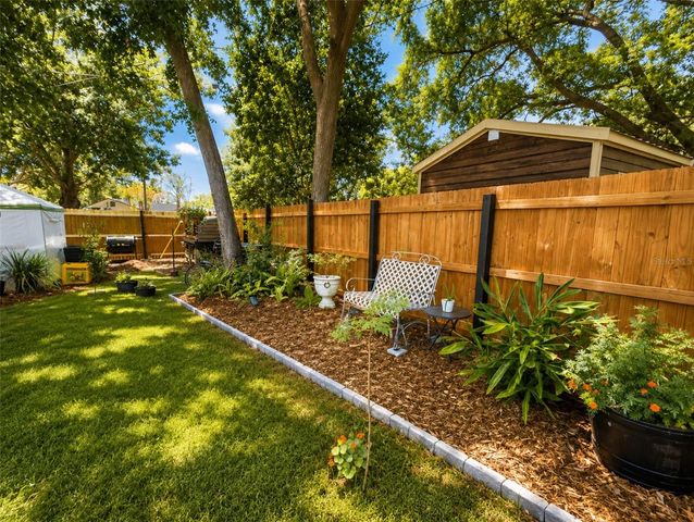1330 MONTEREY DRIVE, Eustis, FL 32726
