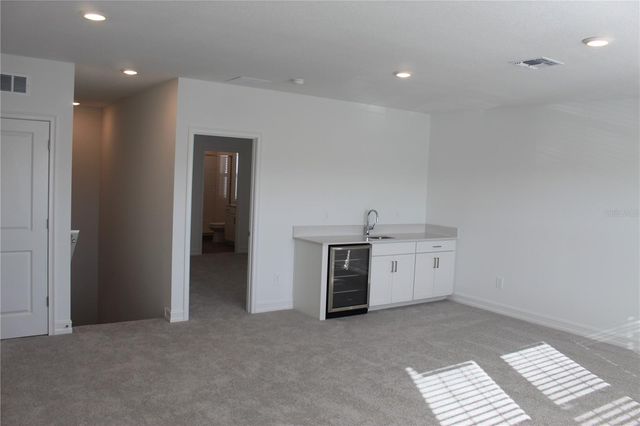 18562 SERENE LAKE LOOP, Lutz, FL 33548