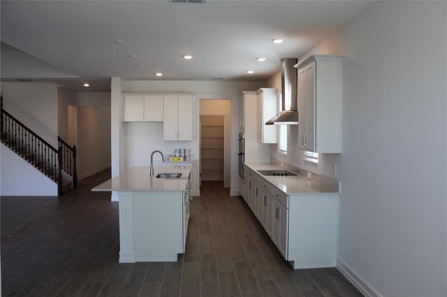 18562 SERENE LAKE LOOP, Lutz, FL 33548