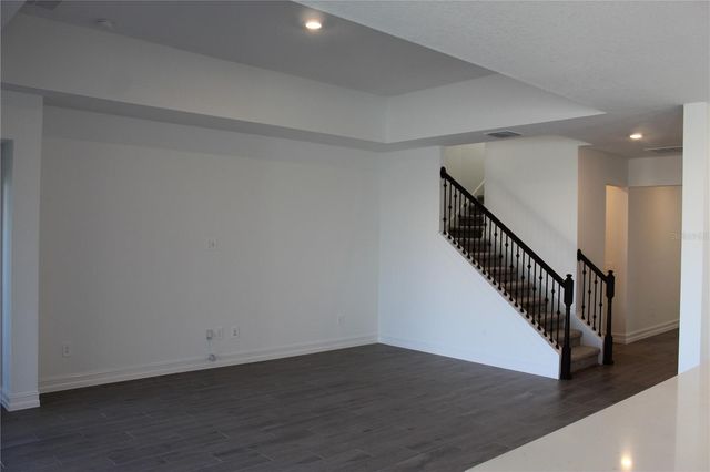 18562 SERENE LAKE LOOP, Lutz, FL 33548