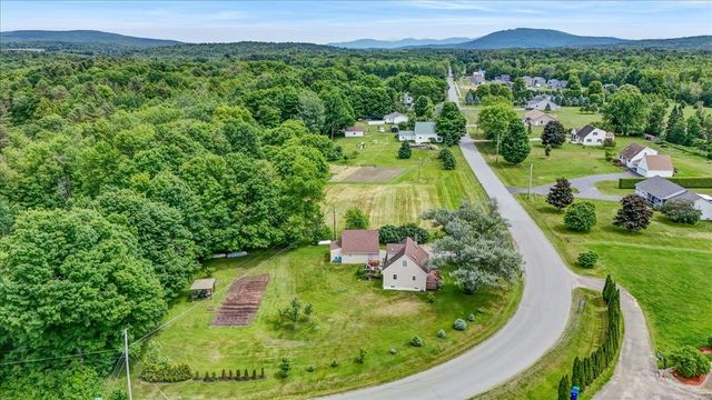 1588 Sandy Birch Road, Georgia, VT 05468
