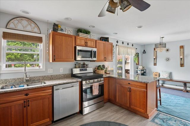 1588 Sandy Birch Road, Georgia, VT 05468