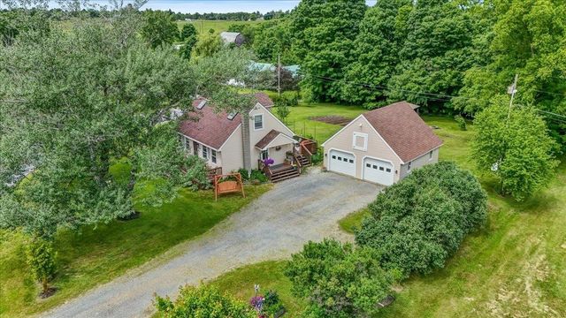 1588 Sandy Birch Road, Georgia, VT 05468