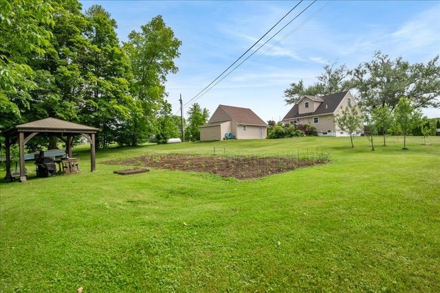 1588 Sandy Birch Road, Georgia, VT 05468