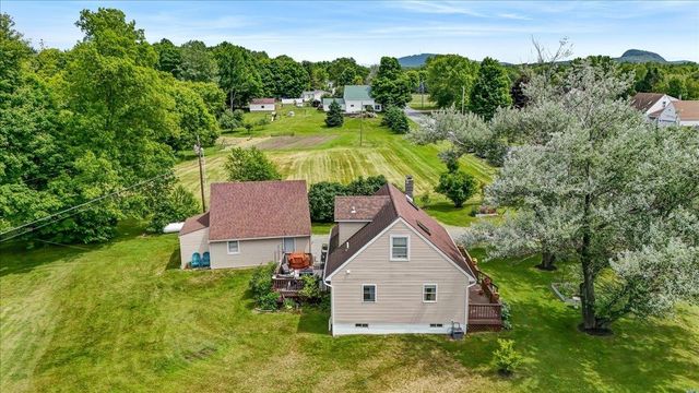 1588 Sandy Birch Road, Georgia, VT 05468