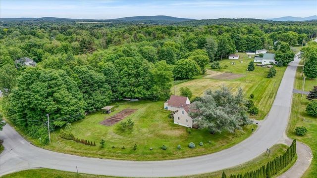 1588 Sandy Birch Road, Georgia, VT 05468