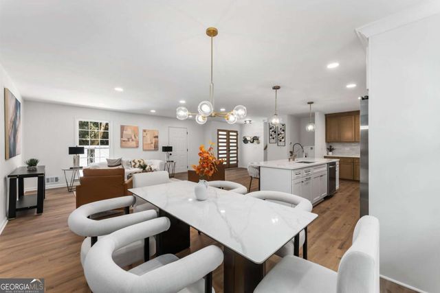 1299 Seven Springs Circle, Marietta, GA 30068