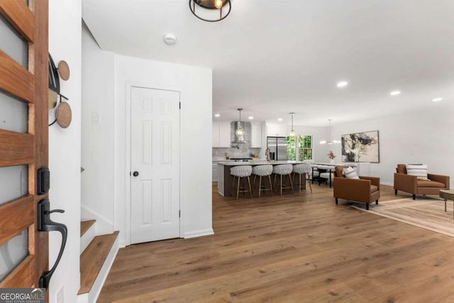 1299 Seven Springs Circle, Marietta, GA 30068