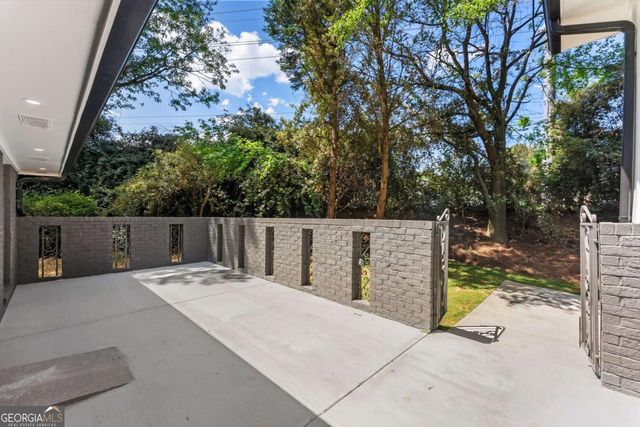 1299 Seven Springs Circle, Marietta, GA 30068