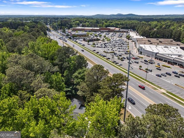 1299 Seven Springs Circle, Marietta, GA 30068