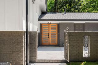 1299 Seven Springs Circle, Marietta, GA 30068