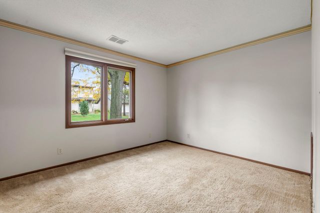 9268 Indian Boulevard S, Cottage Grove, MN 55016