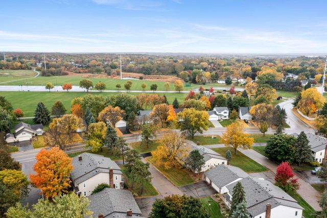 9268 Indian Boulevard S, Cottage Grove, MN 55016