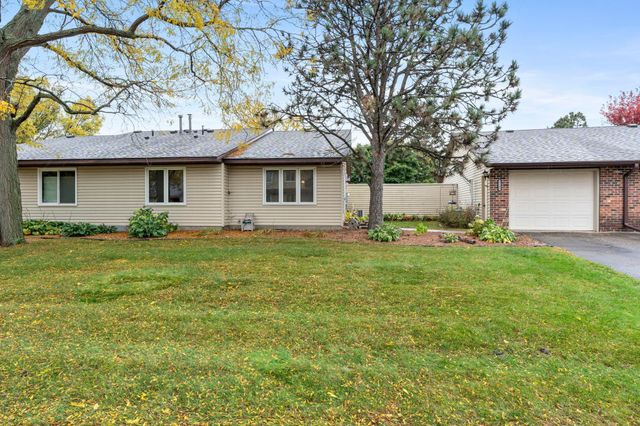 9268 Indian Boulevard S, Cottage Grove, MN 55016