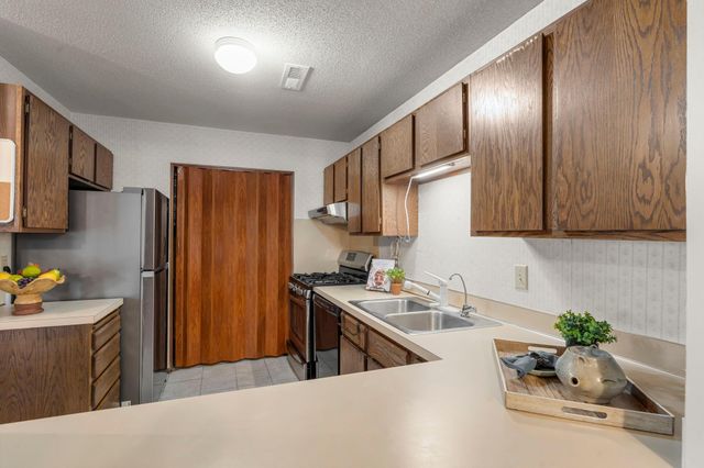 9268 Indian Boulevard S, Cottage Grove, MN 55016