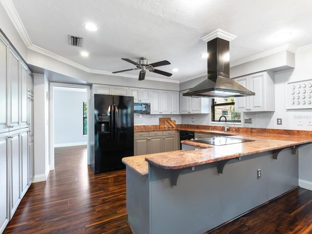 1533 OAK WAY, Sarasota, FL 34232