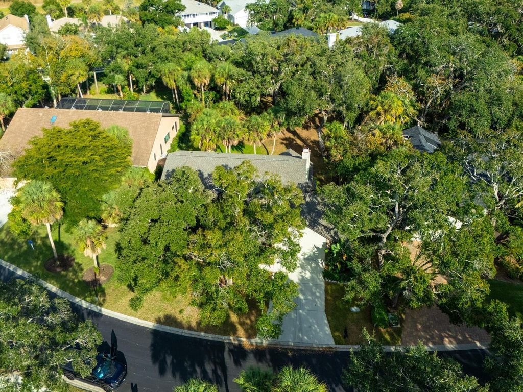 Image 37 of property listing at 1533 OAK WAY, Sarasota, FL 34232