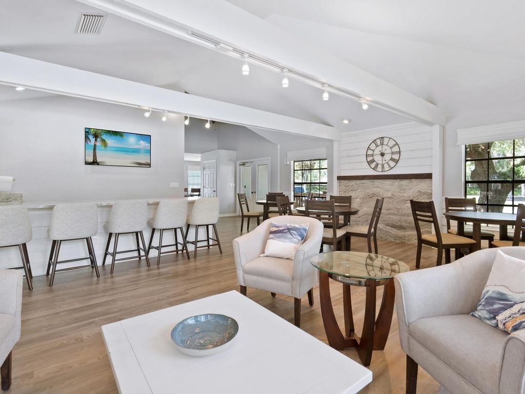 Image 41 of property listing at 1533 OAK WAY, Sarasota, FL 34232