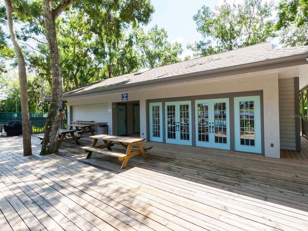 Image 49 of property listing at 1533 OAK WAY, Sarasota, FL 34232