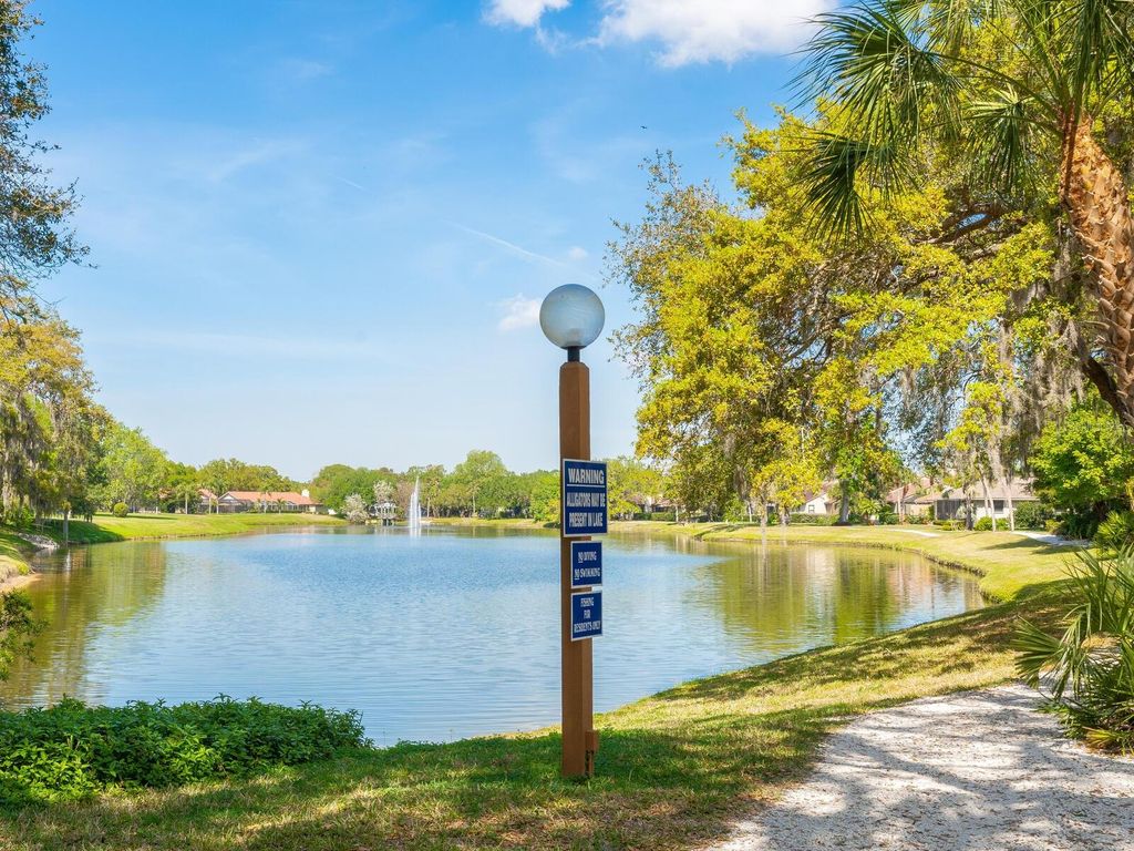 Image 56 of property listing at 1533 OAK WAY, Sarasota, FL 34232