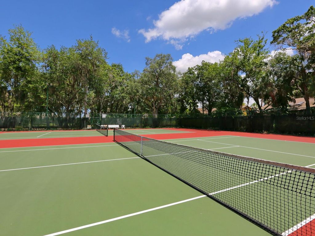 Image 58 of property listing at 1533 OAK WAY, Sarasota, FL 34232