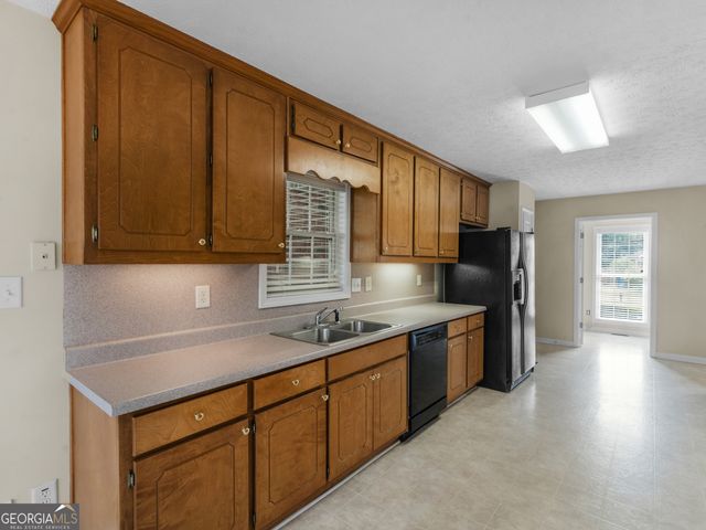 430 Oakpark Terrace, Mcdonough, GA 30253