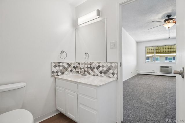 9655 E Center Avenue 9D, Denver, CO 80247
