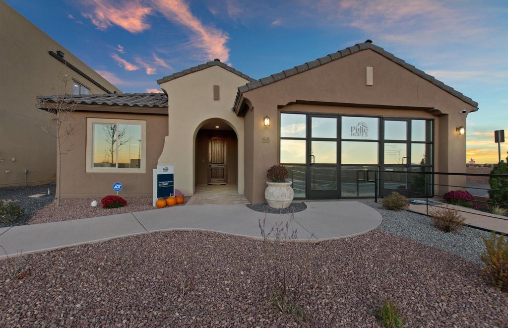 55 Firecrown Lane, Santa Fe, NM 87508