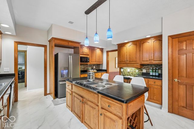 9119 Bay Port Circle, Indianapolis, IN 46236