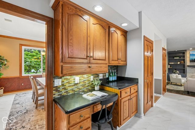 9119 Bay Port Circle, Indianapolis, IN 46236