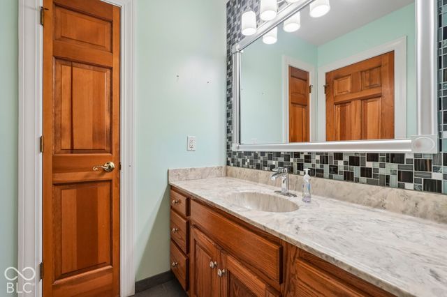 9119 Bay Port Circle, Indianapolis, IN 46236