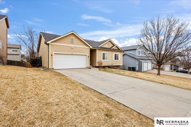 1508 Old Gaelic Street, Bellevue, NE 68123