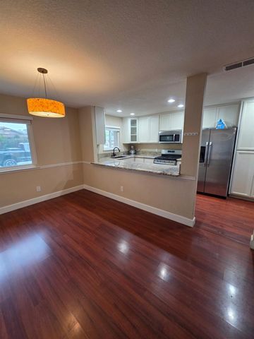 9706 Parktree Way, Elk Grove, CA 95624