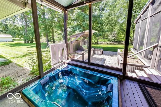 680 Robin Lane, Greenfield, IN 46140