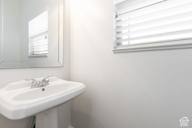 8149 S 2425 E, South Weber, UT 84405