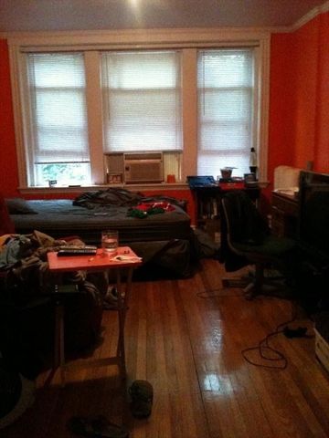 98 Strathmore Rd 4, Boston, MA 02135