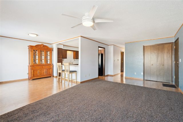 819 Kerry Lane SE 69, Cedar Rapids, IA 52403