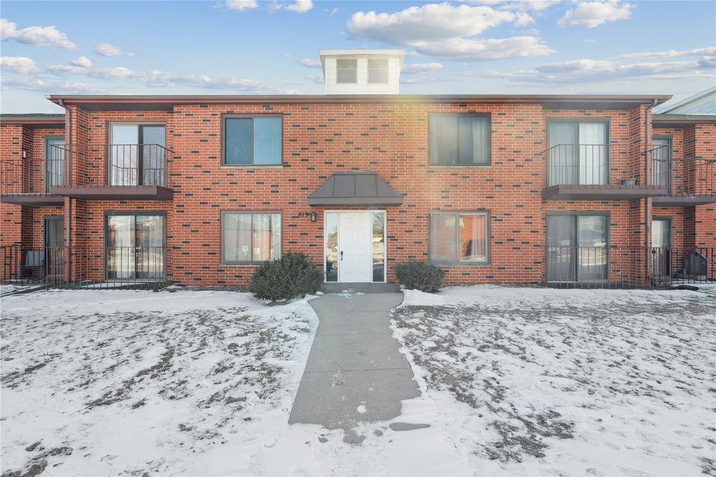 819 Kerry Lane SE 69, Cedar Rapids, IA 52403