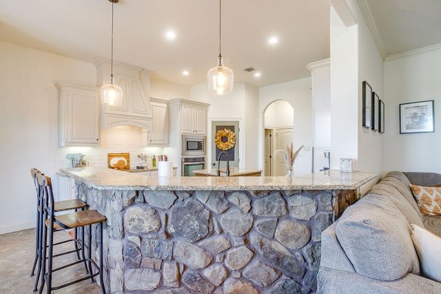 11008 Owl Creek Drive, Fort Worth, TX 76179