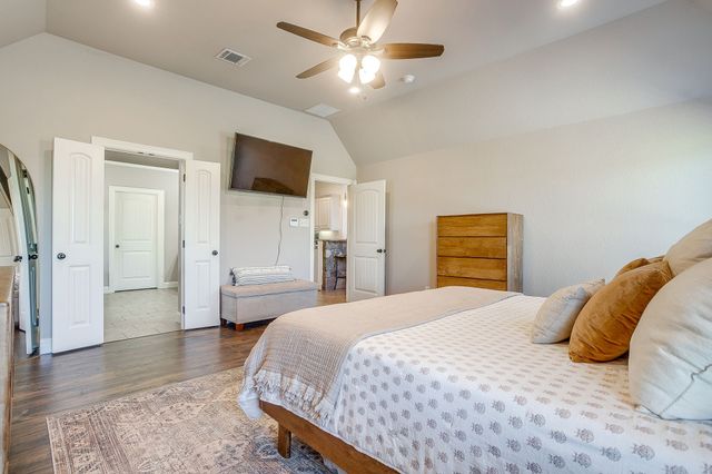 11008 Owl Creek Drive, Fort Worth, TX 76179