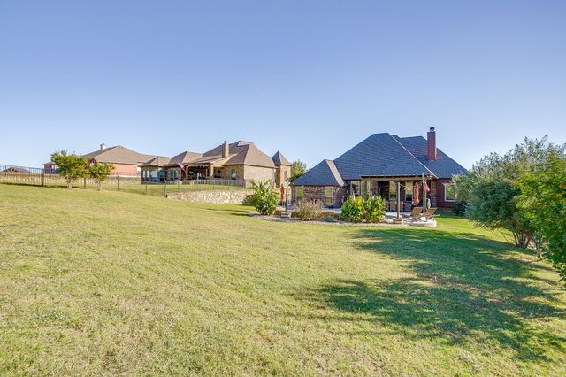 11008 Owl Creek Drive, Fort Worth, TX 76179