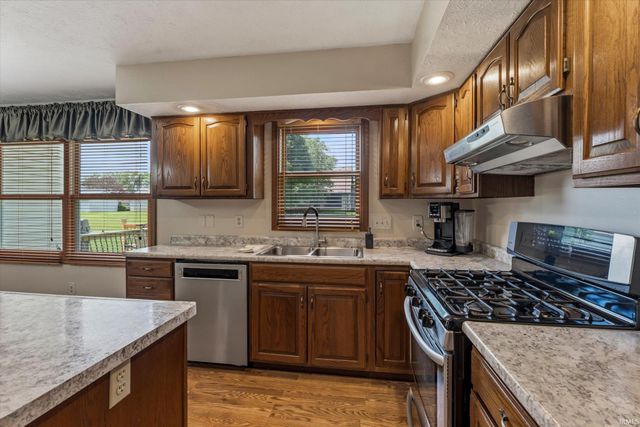 53213 Chelle Lane, Granger, IN 46530