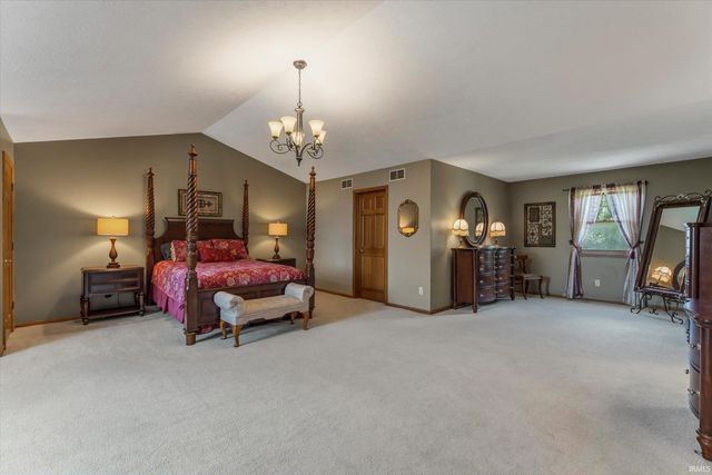 53213 Chelle Lane, Granger, IN 46530