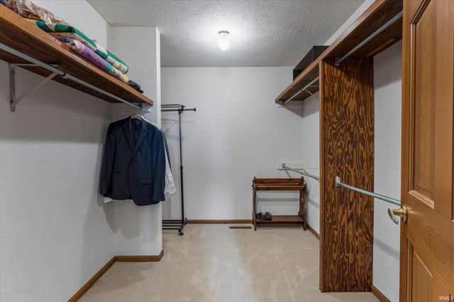 53213 Chelle Lane, Granger, IN 46530