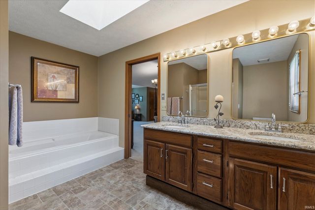 53213 Chelle Lane, Granger, IN 46530