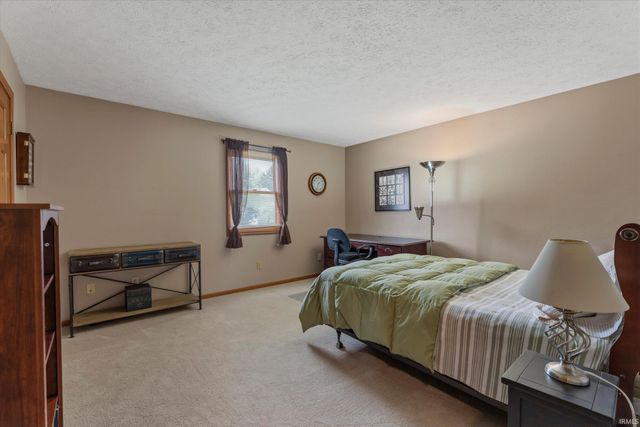 53213 Chelle Lane, Granger, IN 46530