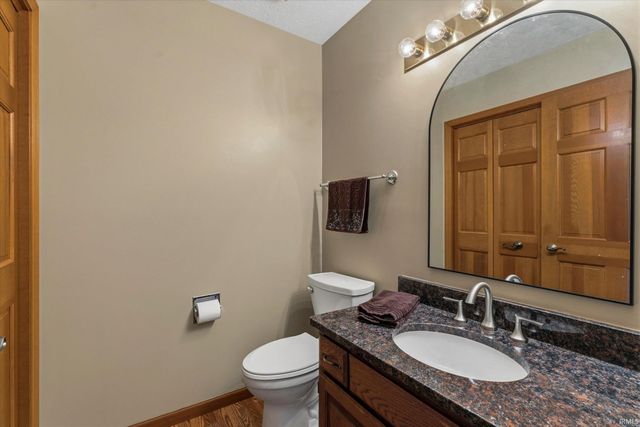 53213 Chelle Lane, Granger, IN 46530