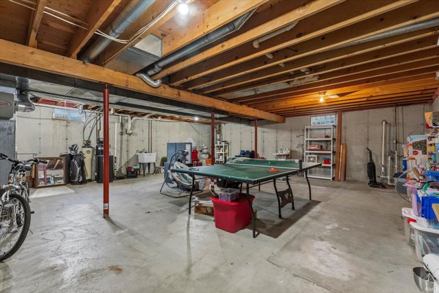 53213 Chelle Lane, Granger, IN 46530